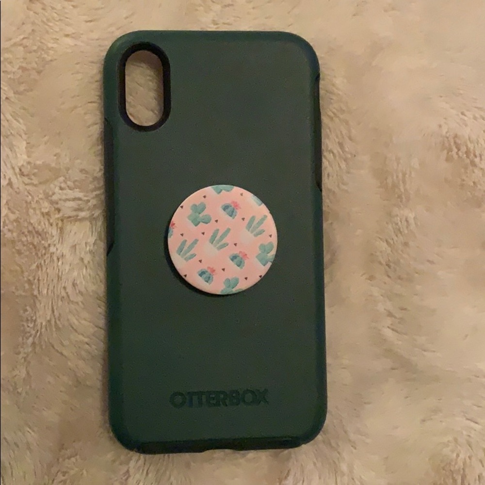 iPhone XR case with pop socket!